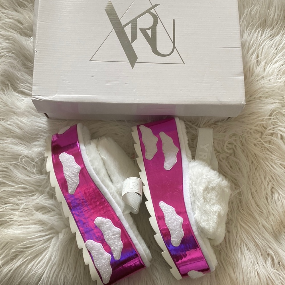 NEW YRU Platform cloud slippers/ slip ons